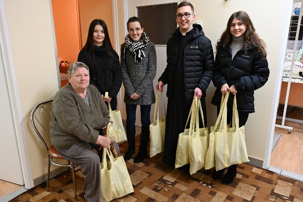 Odwiedziny Seniorów w Domu Spokojnej Starości w Lisiej Górze